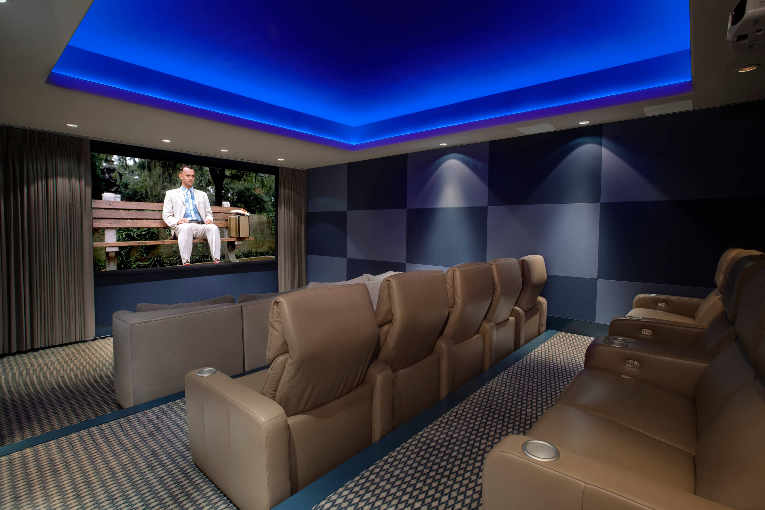6 Blunders to Avoid When Setting up a Home Theatre 1